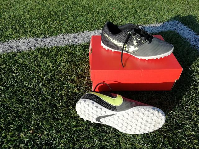 bosquejo trabajo duro malo Milanuncios - Botas Nike Multitaco Fútbol