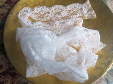 Tira bordada batista de encaje en algodón Blanco Altura cm.4.5