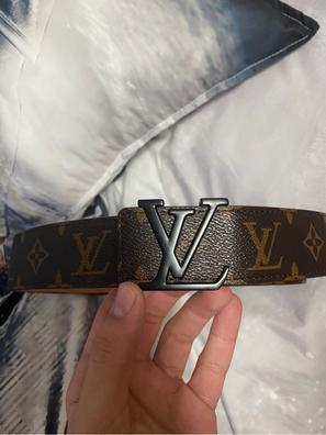 Cinturon Louis Vuitton de segunda mano por 150 EUR en Sevilla en