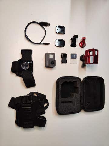 GoPro Hero 5 + Accesorios