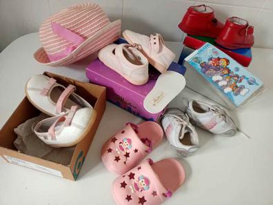 satisfacción felicidad atravesar Zapatos y calzado de bebé niña de segunda mano baratos en Soria |  Milanuncios
