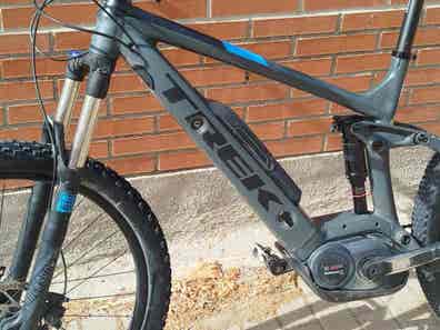 Vendo bicicleta electrica trek powerfly de segunda mano en Madrid