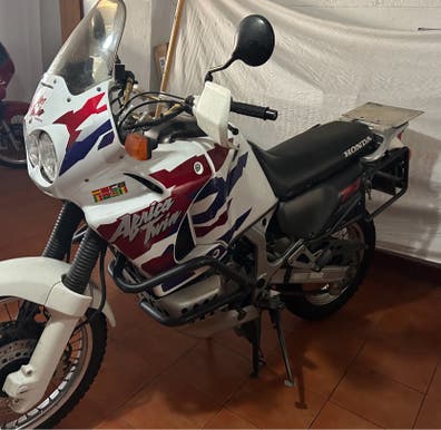 Honda - Africa Twin 750