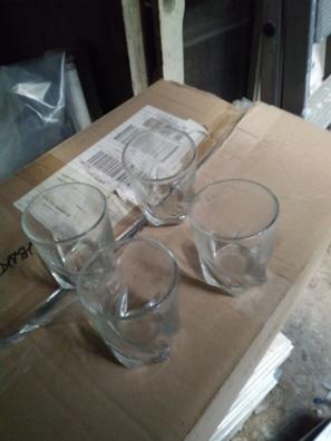 7 vasos de cristal tallado, 7,5 x 12 cm.