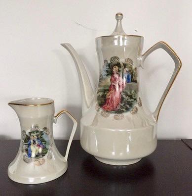 Tetera de Porcelana con Motivos Florales - Decoración en Porcelana -  Comprar artículos de decoración online