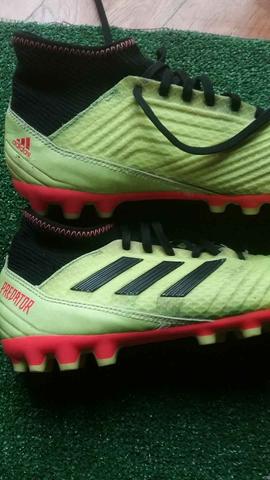 Botas de futbol shop adidas predator antiguas