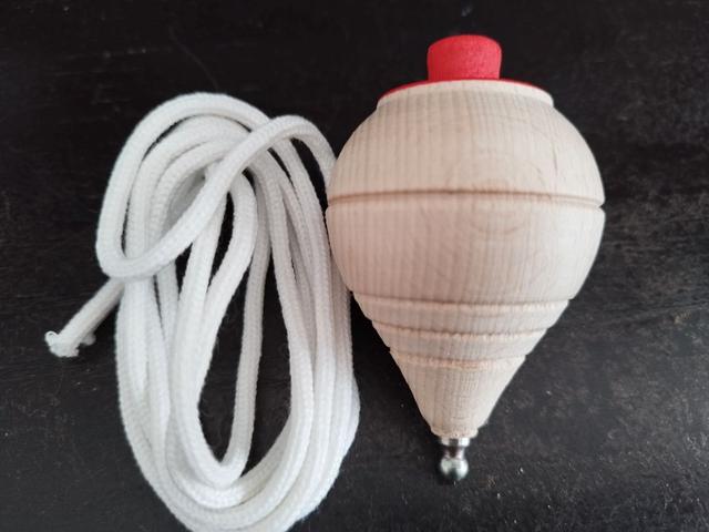 Milanuncios Trompo de madera con su Nu