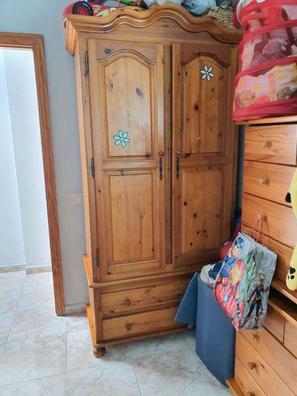 Cómo cerrar la puerta de un armario sin cerradura I - Cerrajeros Zaragoza ®