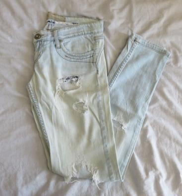 Pantalon vaquero blanco online stradivarius