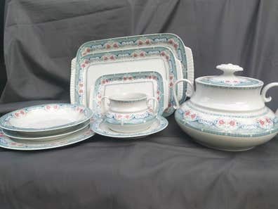 Vajilla completa santa clara porcelana de segunda mano Milanuncios
