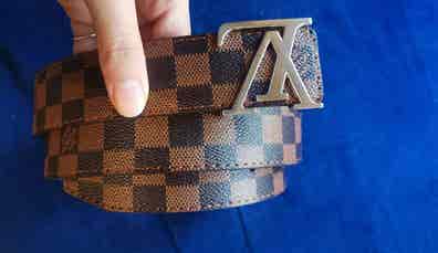 Cinturones hombre segunda mano en Vigo | Milanuncios