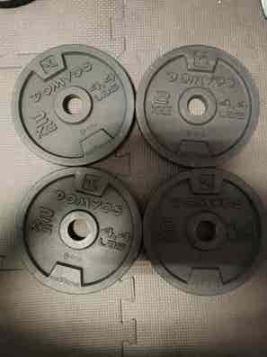 Barra de pesas con discos 20kg de segunda mano Milanuncios