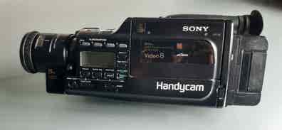 Caméscope Sony Video 8 Pro AF CCD-V100E – Occasion – Format Video8 – Compact