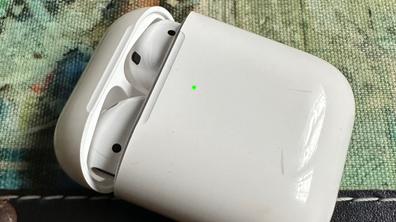 Apple AirPods (2ª generación) Auriculares inalámbricos con estuche de carga  Lightning con AppleCare+ (2 años)