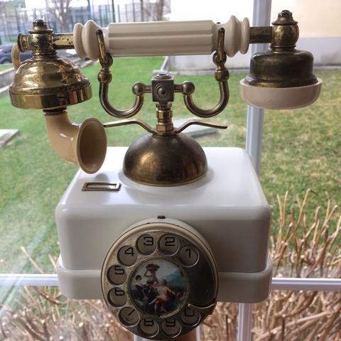 Milanuncios - Teléfono antiguo.