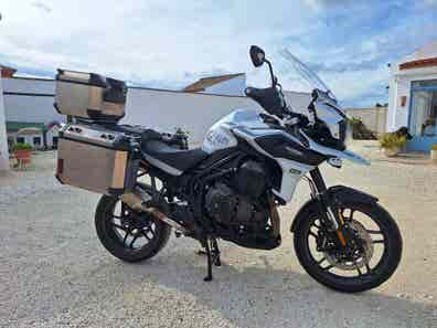 Triumph - tiger 1200 alpine