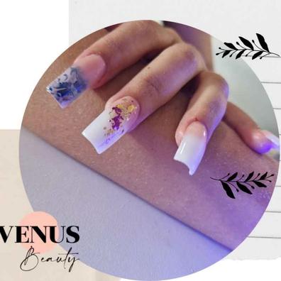 Manicura perfecta  Venus y su espejo