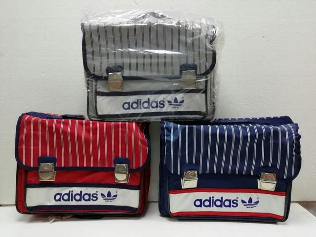 Milanuncios Mochila adidas conenplas aÑos 80-almacen