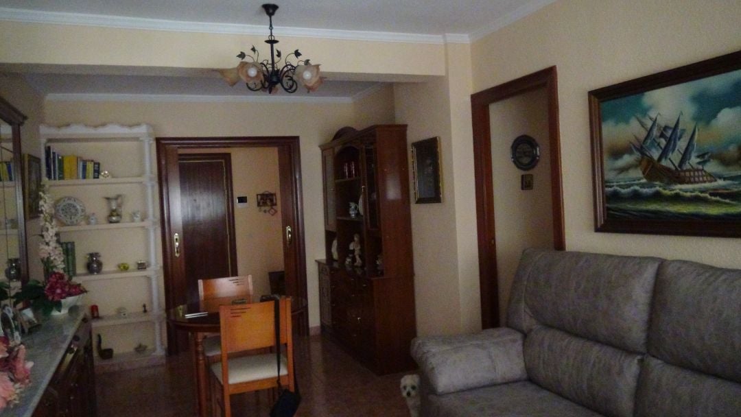 Fotografía del inmueble reportado: 300 €/mes — Granada, Granada