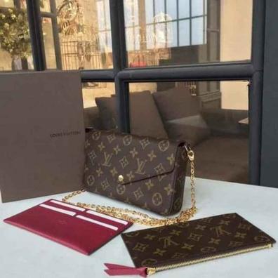 Monedero Mujer Louiss Vuitton de segunda mano por 150 EUR en Madrid en  WALLAPOP