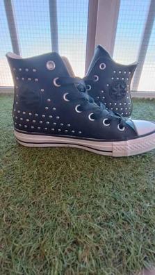 Converse blancas piel online tachuelas