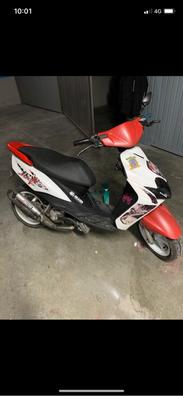 Moto Jog RR de segunda mano por 1.200 EUR en Granada en WALLAPOP