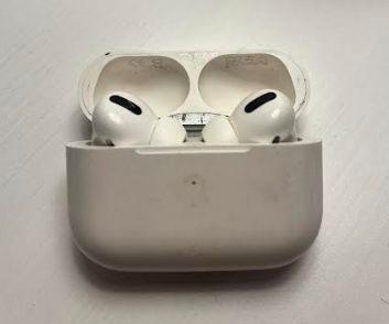 Caja original AirPods Pro de segunda mano por 6,99 EUR en Madrid