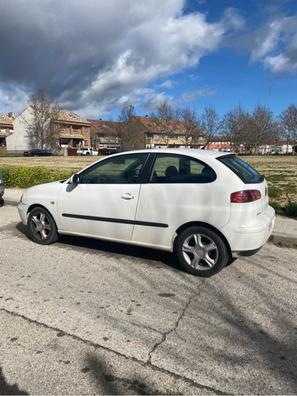 Cómo cambiar la radio del Seat Ibiza 2000