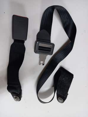 Coches clásicos cinturones tres puntos de segunda mano, y | Milanuncios