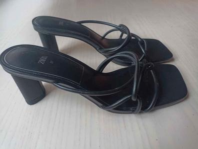 Sandalias zara negras Moda y mano barata |