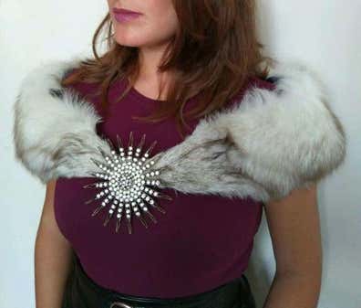 Estola pelo blanco novia Vestidos y trajes novia de segunda mano baratos | Milanuncios