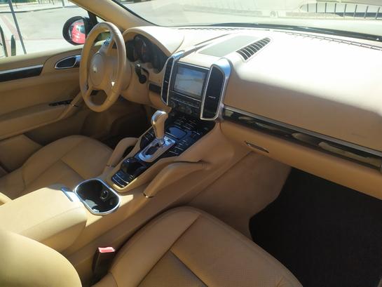 PORSCHE CAYENNE