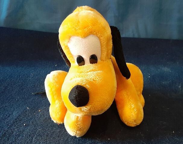 Peluche cheap pluto bebe