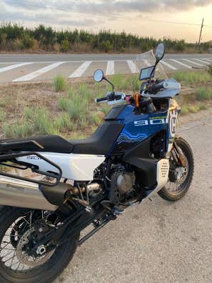 Husqvarna - norden 901 expedition
