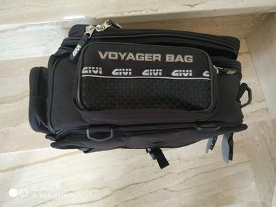 Esta maleta de moto se convierte en mochila cuando la necesites por menos  de 40 euros