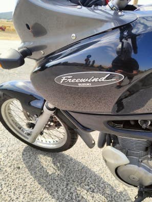 Suzuki - Freewind 650 trail