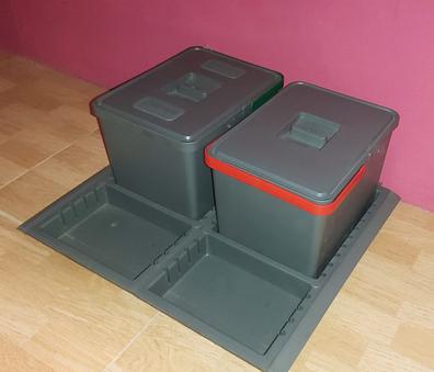 CUBO DE BASURA 100L CON ASAS, IDEAL PARA ESPACIOS COMUNITARIOS