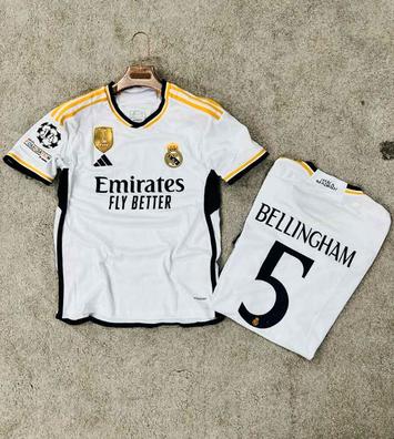 Real Madrid Conjunto Niño Camiseta y Pantalón Segunda Equipación de la  Temporada 2023-2024 - Bellingham nº5