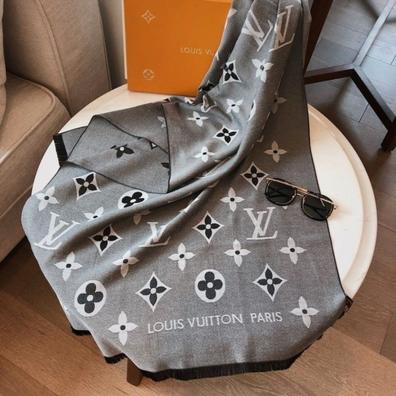 Réplica de Louis Vuitton Logomania Shine Bufanda gris a la venta con precio  barato en la tienda de bolsos falsos