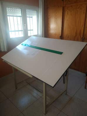 Mesa dibujo Mobiliarios para empresas segunda mano barato | Milanuncios