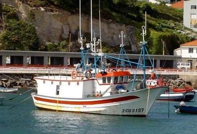 Barcos pesca trasmallo