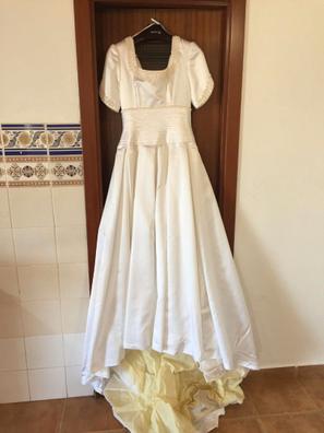 Vestidos y trajes de novia de segunda mano baratos en Badajoz