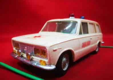 Jouet Ancien Rico - Ambulance Police Seat 1430 Avec Roue - Modèle En Tôle Et Plastique D'Espagne