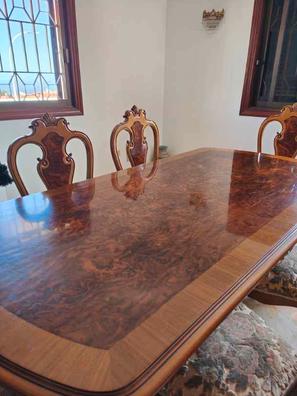 Un comedor clásico con una mesa hecha a medida  Decoración de unas,  Decoración de cocina, Mesas de comedor