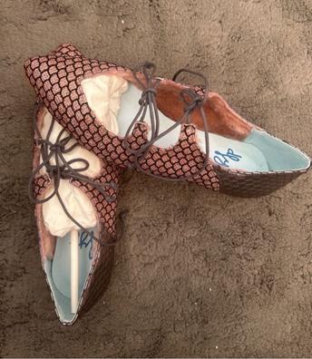 Zapatos Alpargatas Decoradas Con Pompones Bico Fino Mules