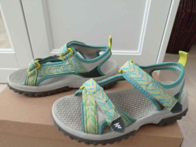 Milanuncios Sandalias trekking nino Quechua T. 32 33