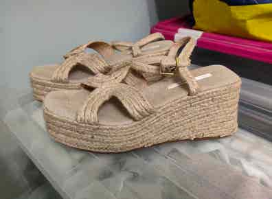 Sandalias altas Moda y complementos de segunda mano barata - Main Image