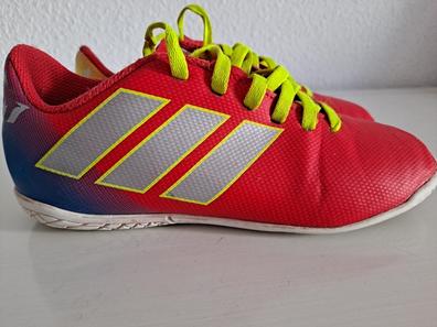 Resplandor Cantidad de Kakadu Botas de futbol sala Tienda de deporte de segunda mano barata | Milanuncios