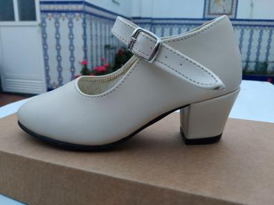 Zapatos sevillana flamenca niña de segunda mano por 5 EUR en