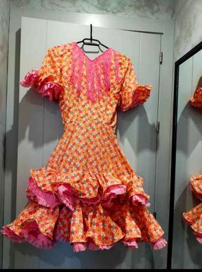 Disfraz sevillana niña de segunda mano por 10 EUR en Madrid en WALLAPOP